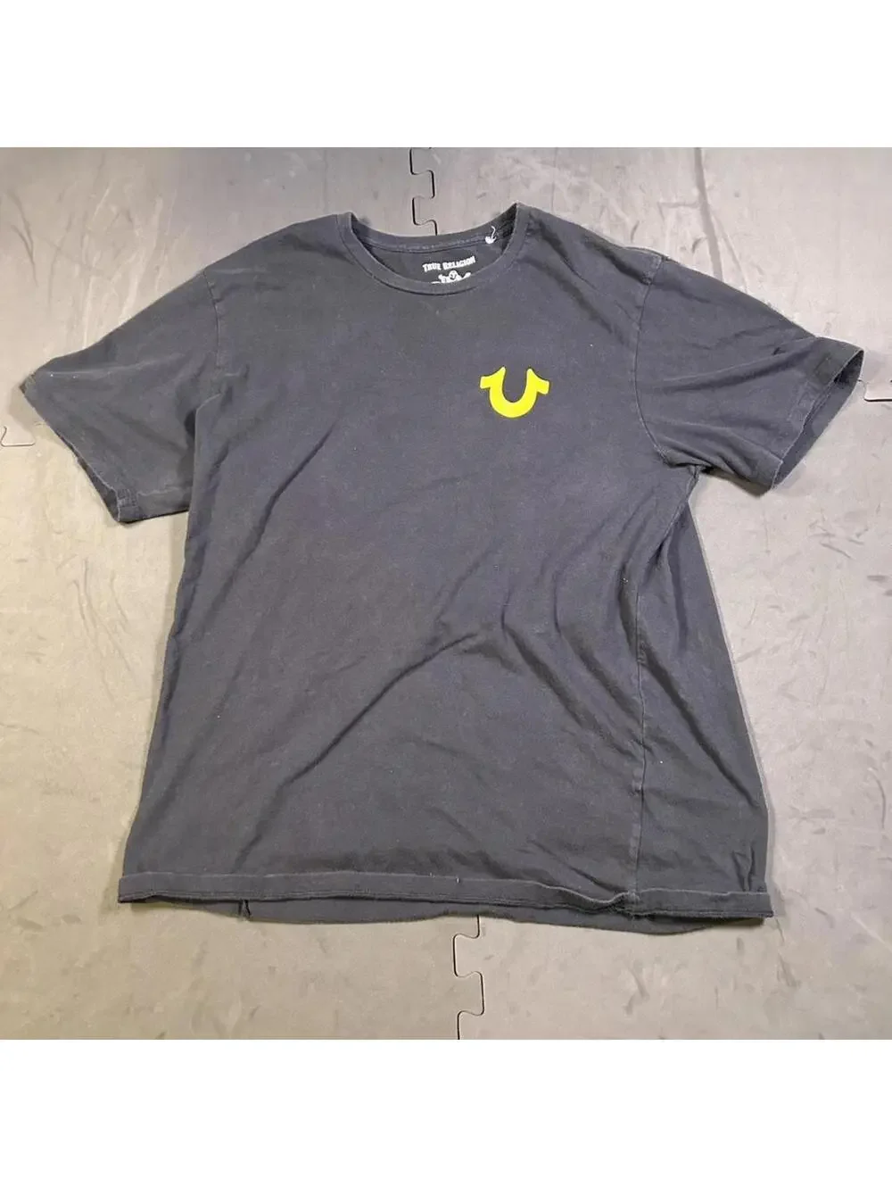True Religion Men's Black and Grey Tshirt